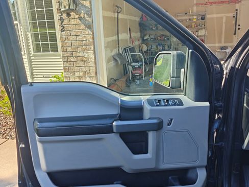 Used 2016 Ford F150 XLT w/ Equipment Group 302A Luxury AWD/4WD image 23