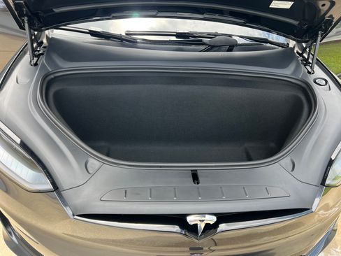 Used 2025 Tesla Model X AWD/4WD image 20