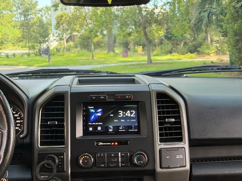 Used 2017 Ford F150 Raptor AWD/4WD image 12