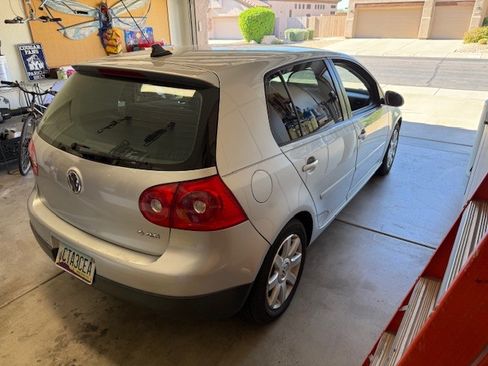 Used 2009 Volkswagen Rabbit S image 7