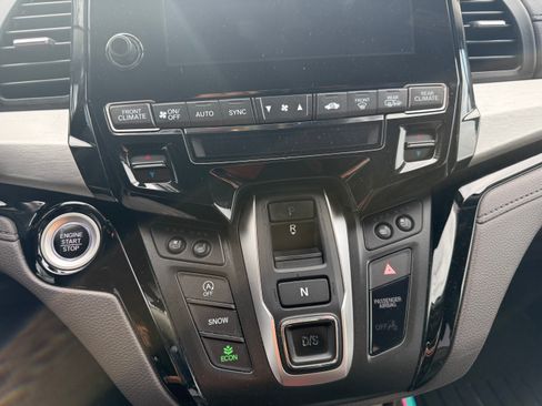Used 2019 Honda Odyssey Elite image 10