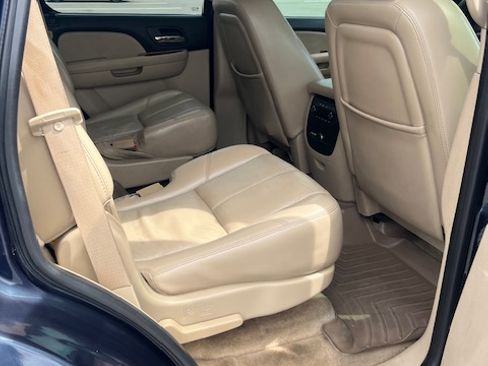 Used 2007 Chevrolet Tahoe LT w/ LT Preferred Equipment Group image 10