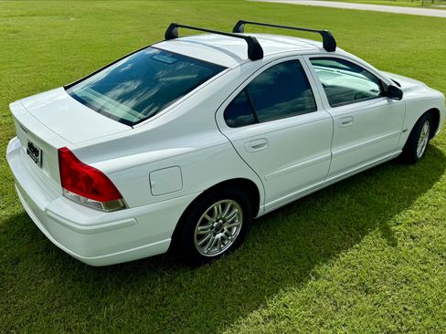 Used 2005 Volvo S60 2.4 image 8