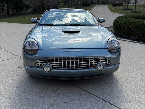 Used 2004 Ford Thunderbird Pacific Coast RWD image 16