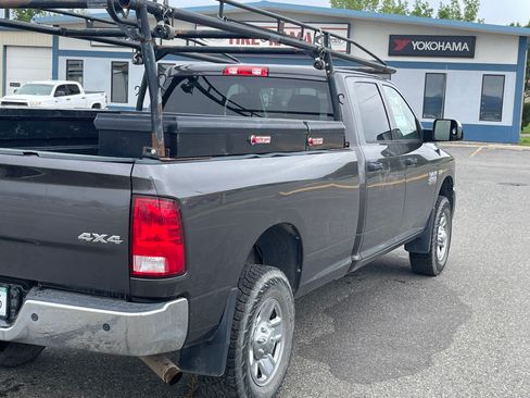 Used 2017 RAM 2500 Tradesman w/ Chrome Appearance Group AWD/4WD image 5
