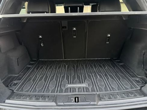 Used 2020 Land Rover Range Rover Evoque R-Dynamic SE image 14