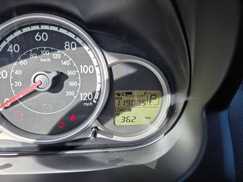 Used 2013 MAZDA MAZDA2 Touring image 14