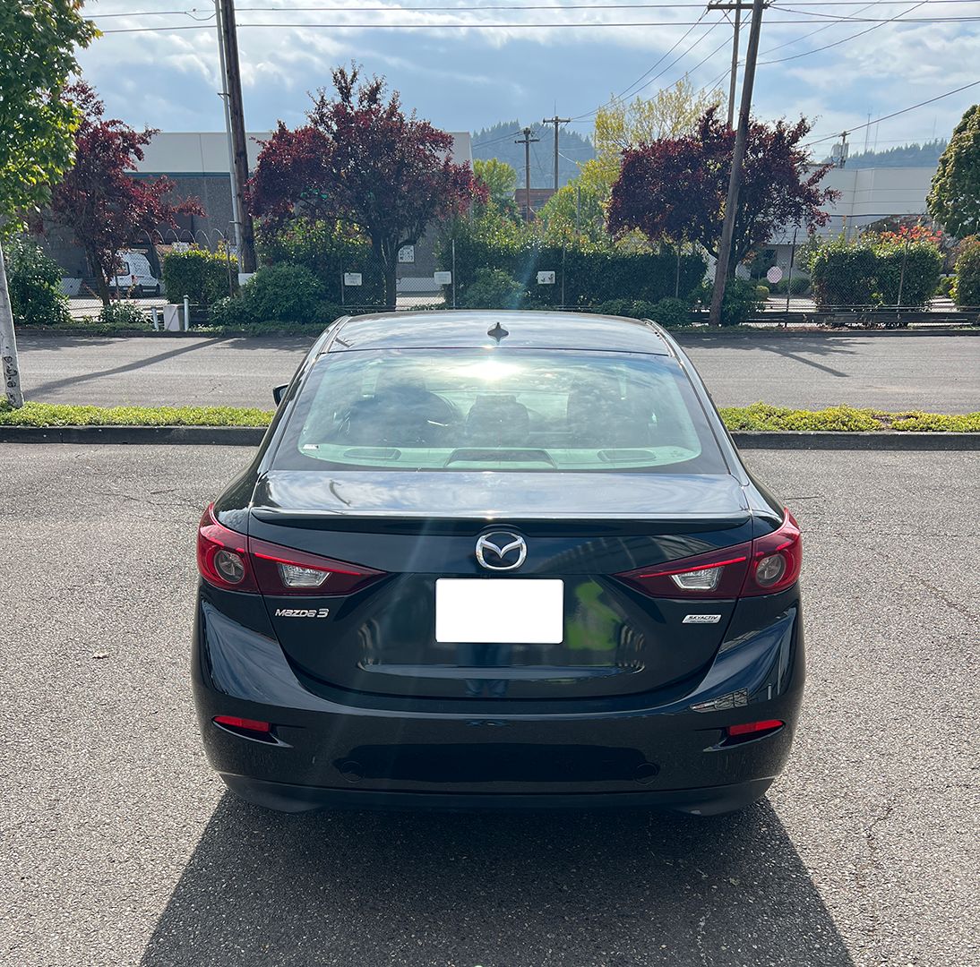 Used 2018 MAZDA MAZDA3 Touring FWD image 4