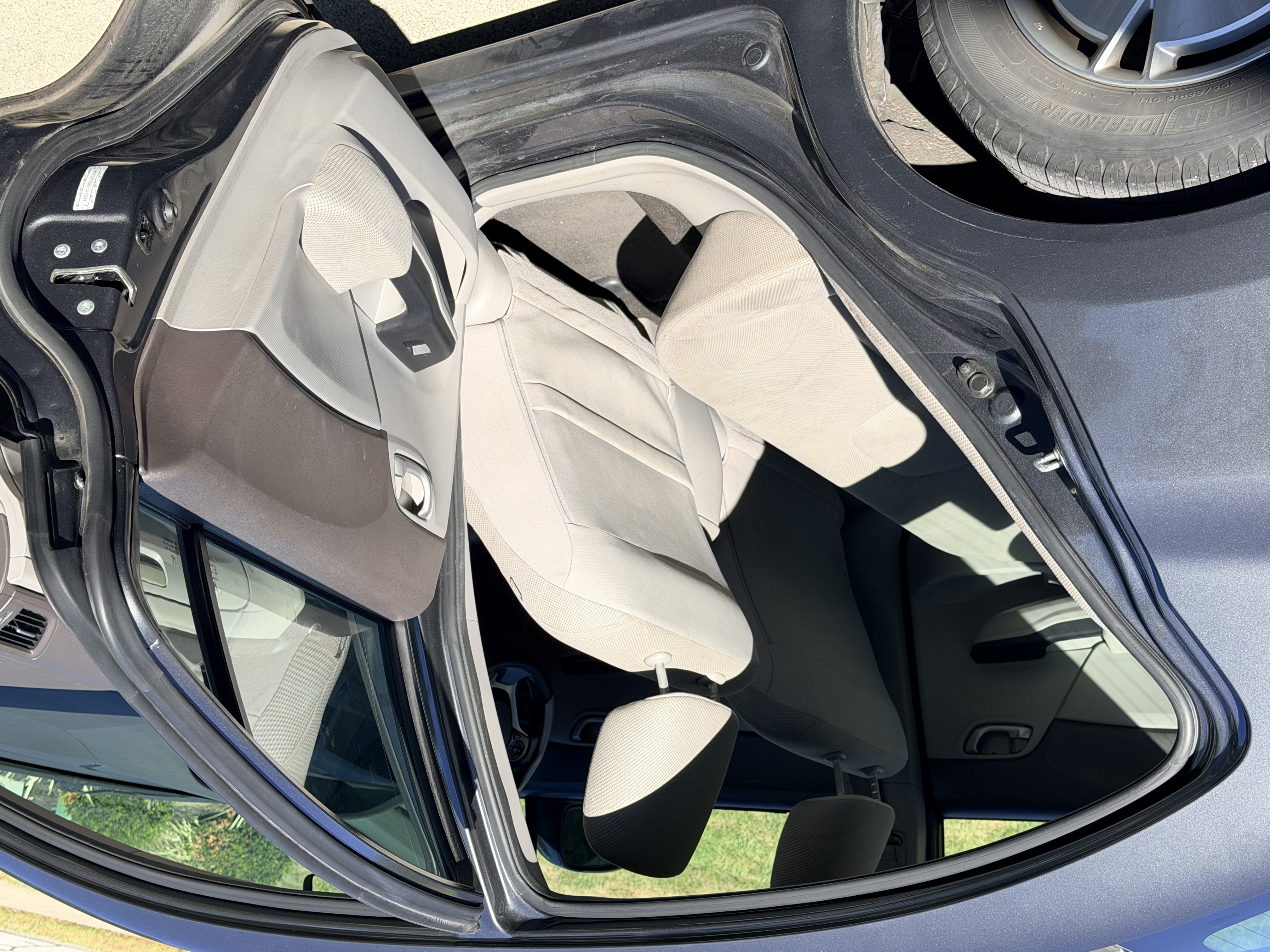 Used 2012 Honda Civic HF image 9
