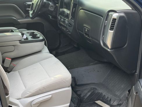 Used 2017 Chevrolet Silverado 1500 LT w/ All Star Edition AWD/4WD image 9