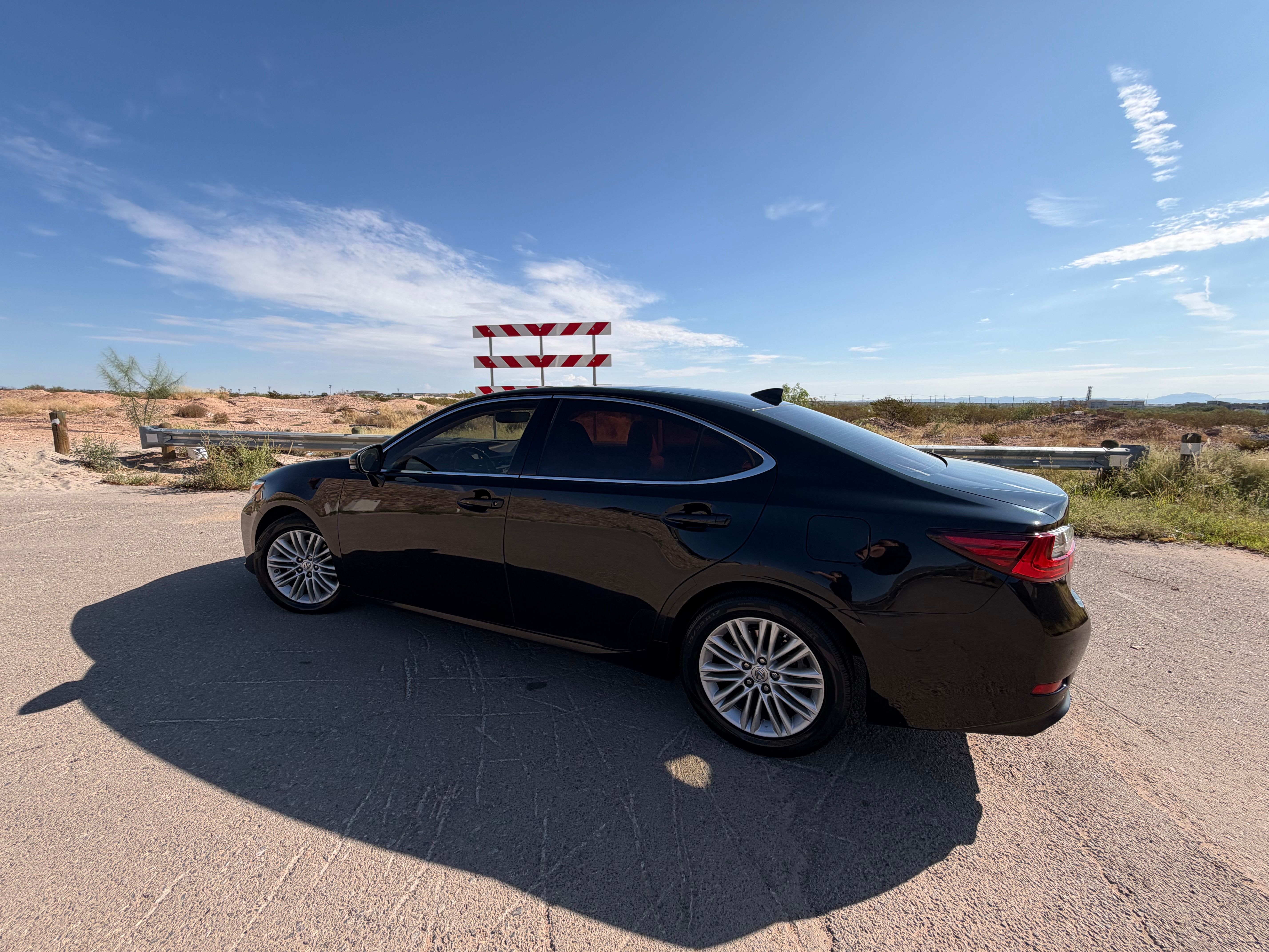 Used 2017 Lexus ES 350 w/ Premium Package FWD image 1