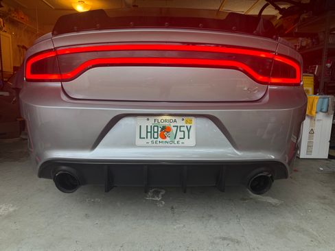 Used 2016 Dodge Charger R/T RWD image 15