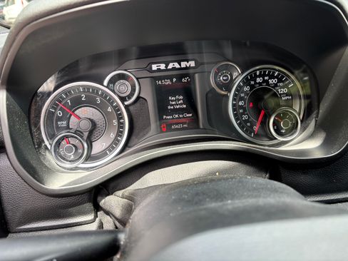 Used 2020 RAM 1500 Big Horn RWD image 5