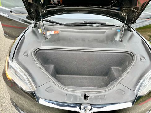 Used 2016 Tesla Model S P90D image 11