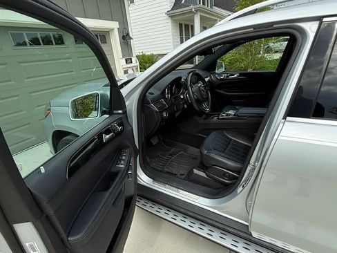 Used 2019 Mercedes-Benz GLS 450 4MATIC image 16