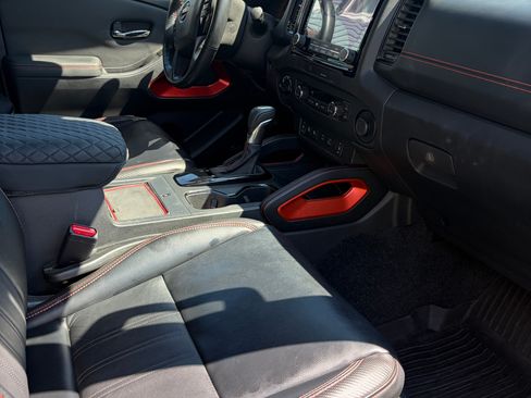 Used 2023 Nissan Frontier PRO-4X w/ Pro-4X Premium Package AWD/4WD image 10