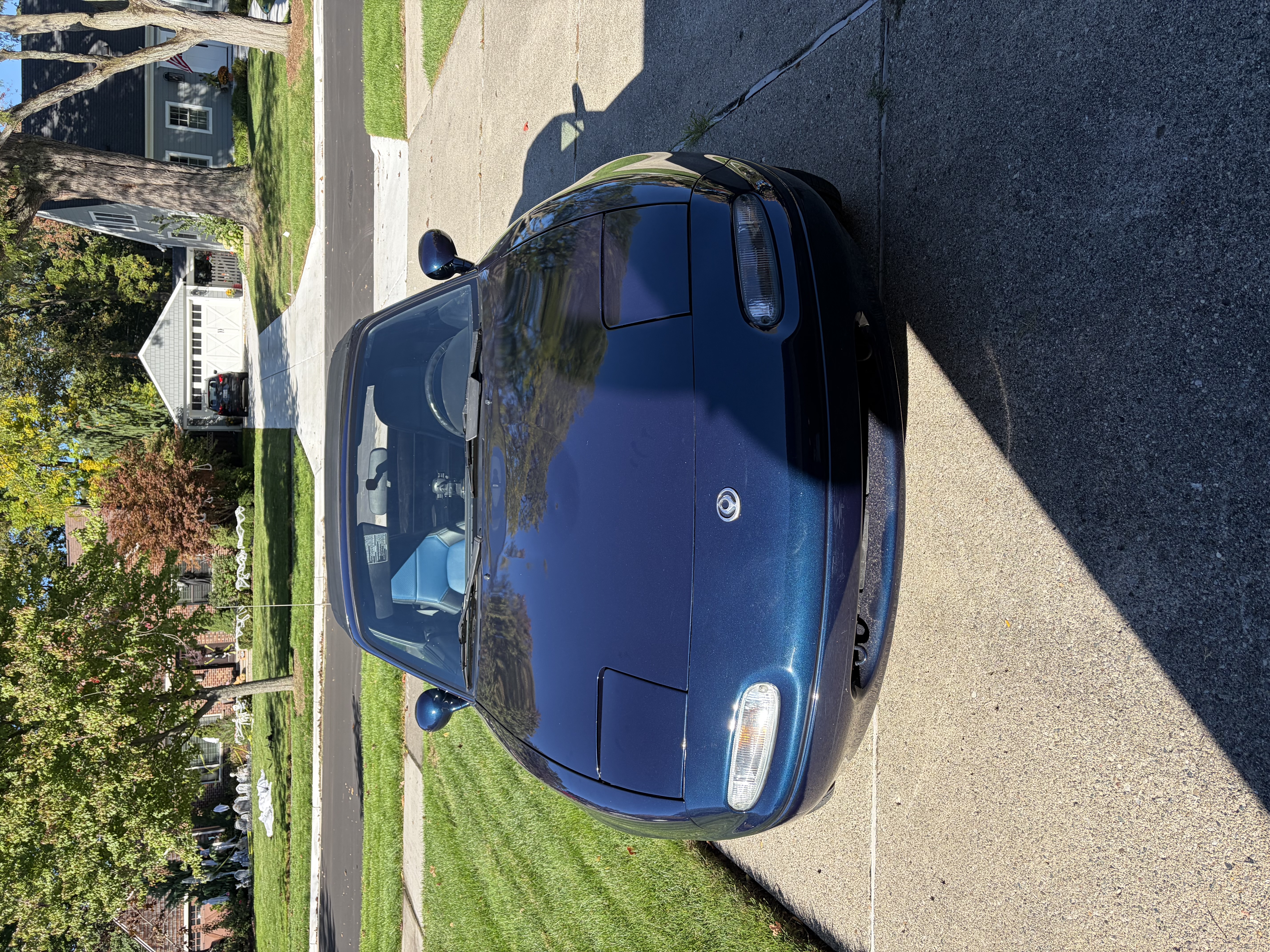 Used 1997 MAZDA MX-5 Miata RWD image 1