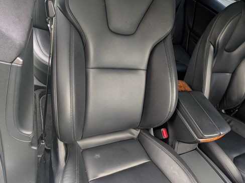 Used 2020 Tesla Model S Long Range Plus image 16