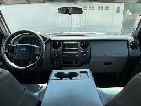 Used 2013 Ford F250 XL w/ PWR Equipment Group AWD/4WD image 13