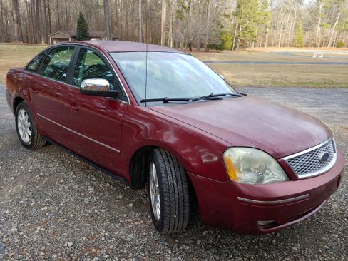 Used 2005 Ford Five Hundred Limited image 1