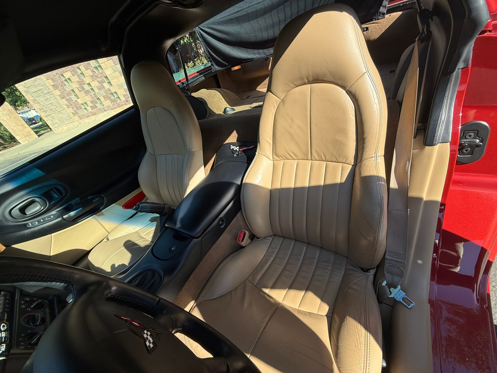 Used 1998 Chevrolet Corvette Coupe RWD image 17