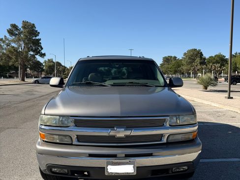 Used 2002 Chevrolet Tahoe LT RWD image 4