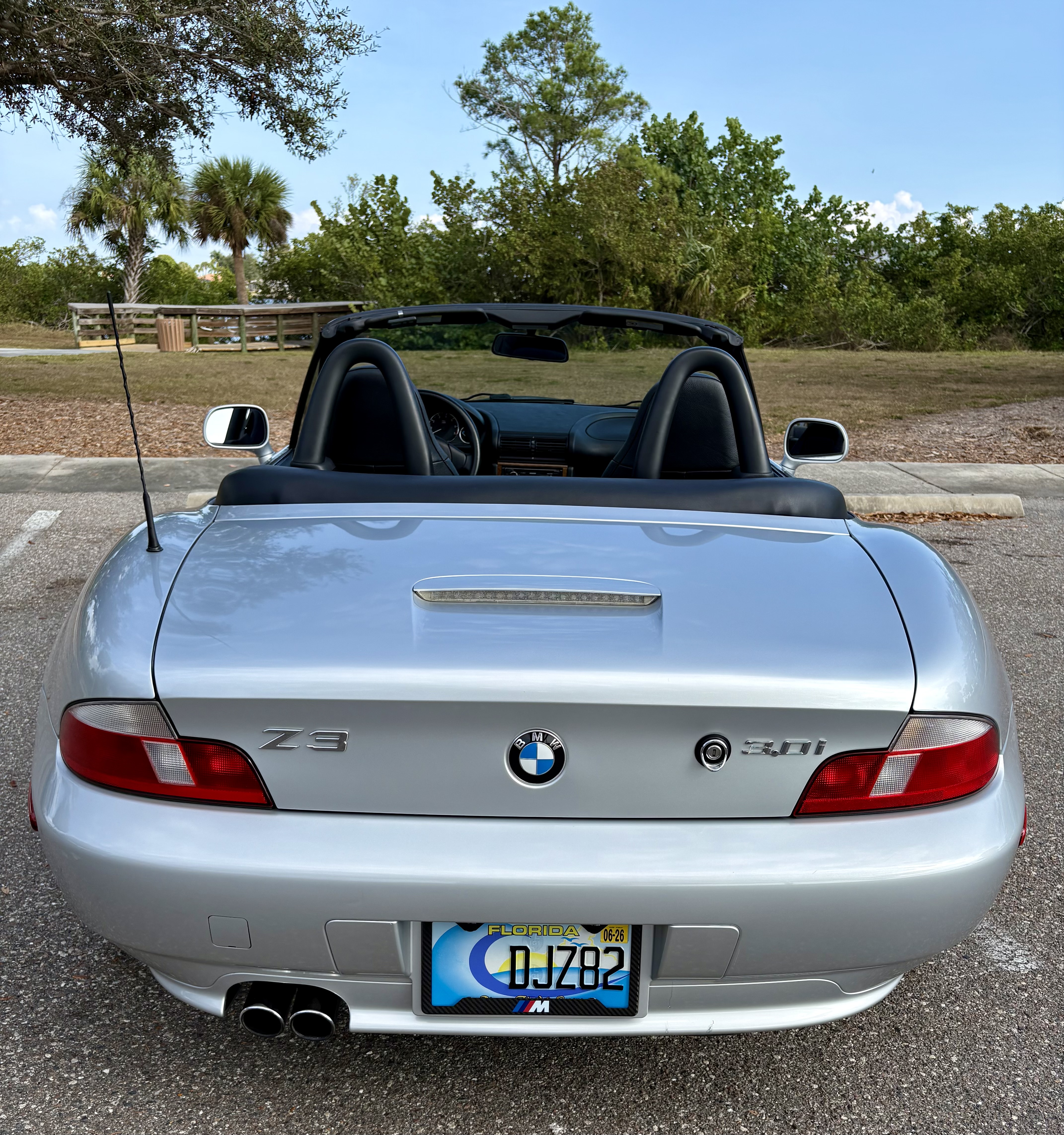 Used 2001 BMW Z3 3.0i RWD image 4