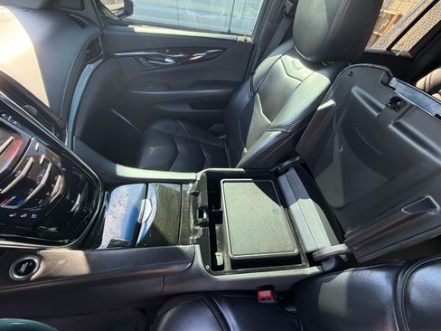 Used 2019 Cadillac Escalade ESV Platinum image 15