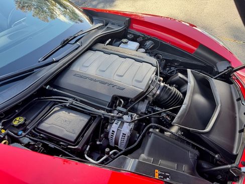 Used 2019 Chevrolet Corvette Grand Sport w/ Carbon Flash Badge Package image 23