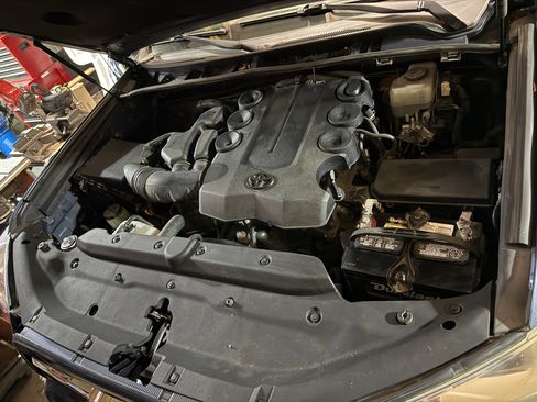 Used 2012 Toyota 4Runner Limited image 20