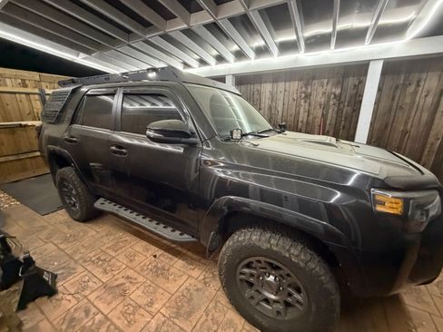 Used 2020 Toyota 4Runner Venture w/ Moonroof Package image 1