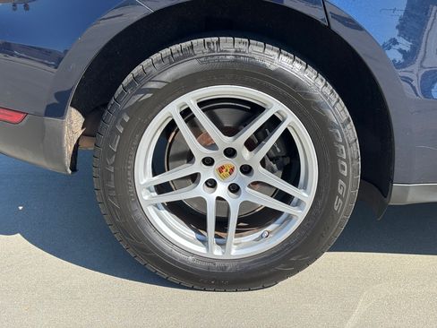 Used 2017 Porsche Macan Sport Edition image 26