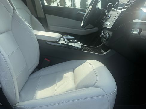 Used 2018 Mercedes-Benz GLE 550e 4MATIC image 5