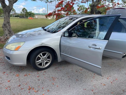 Used 2006 Honda Accord EX-L image 11