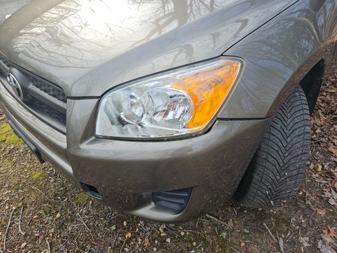 Used 2012 Toyota RAV4 Sport Utility 4D w/ Value Pkg image 26