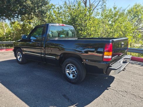 Used 2002 Chevrolet Silverado 1500 LS w/ Electrical Convenience Pkg image 4