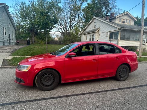 Used 2012 Volkswagen Jetta SE FWD image 4