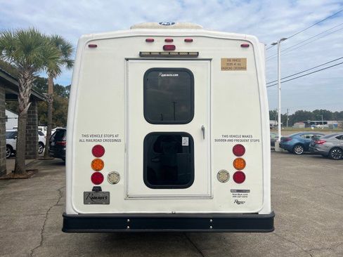 Used 2014 Chevrolet Express 4500 w/ Shuttle Bus Package image 4