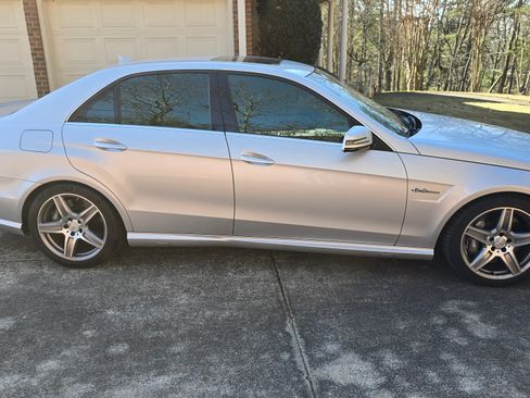 Used 2011 Mercedes-Benz E 63 AMG Sedan image 6
