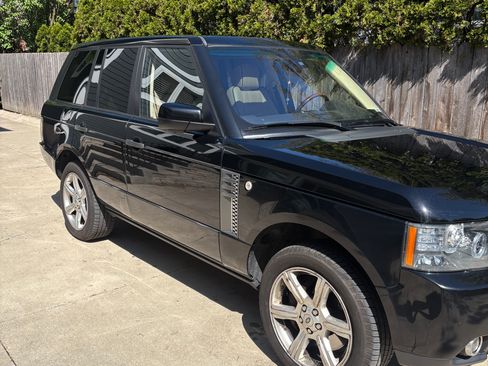 Used 2011 Land Rover Range Rover Supercharged AWD/4WD image 5
