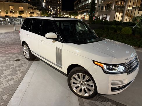 Used 2014 Land Rover Range Rover Supercharged image 5