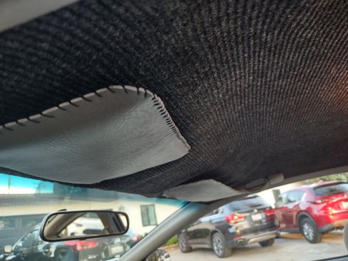 Used 1999 Saturn S-Series SC2 image 42