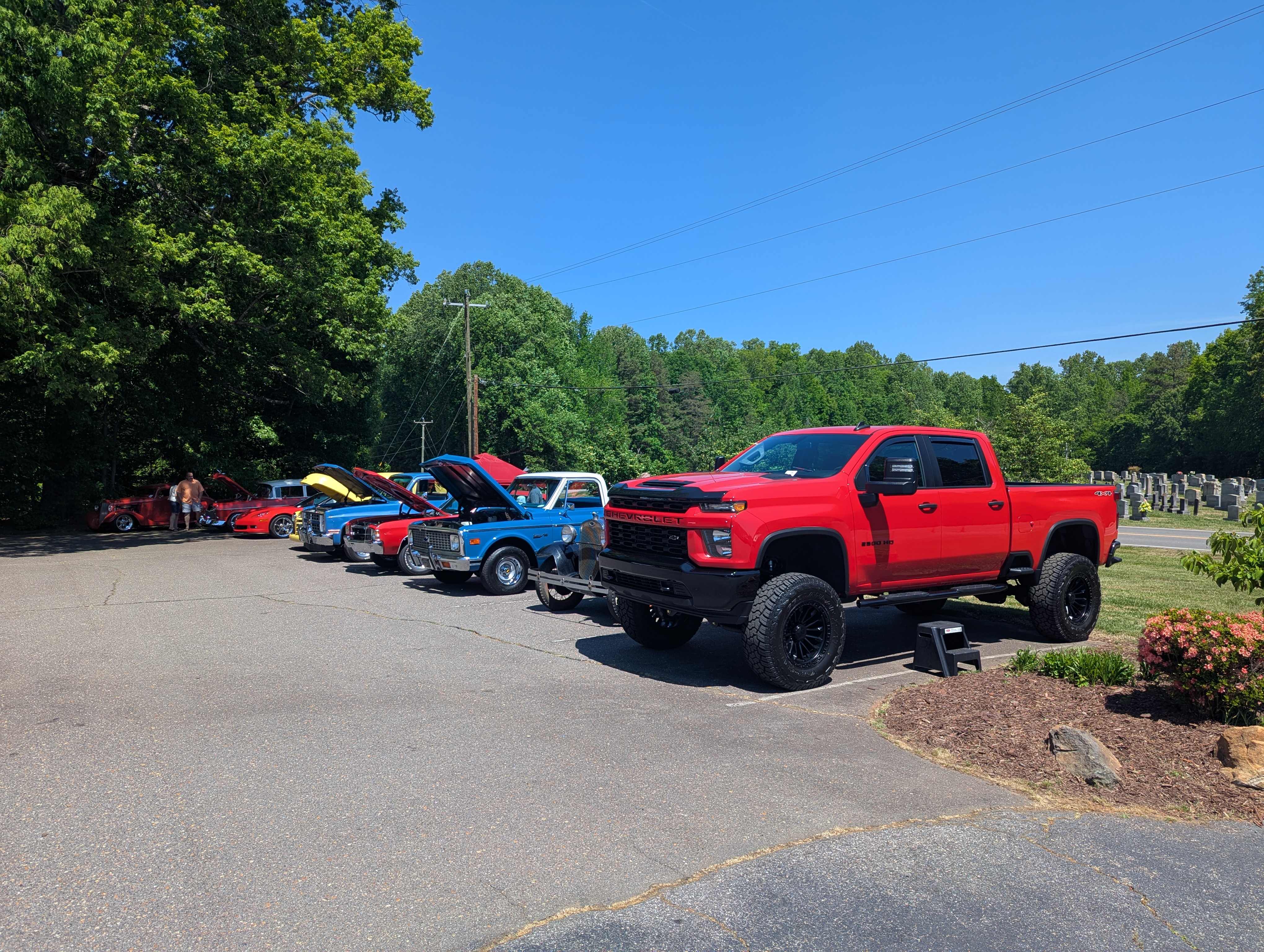Used 2022 Chevrolet Silverado 2500 Custom w/ Custom Value Package AWD/4WD image 6