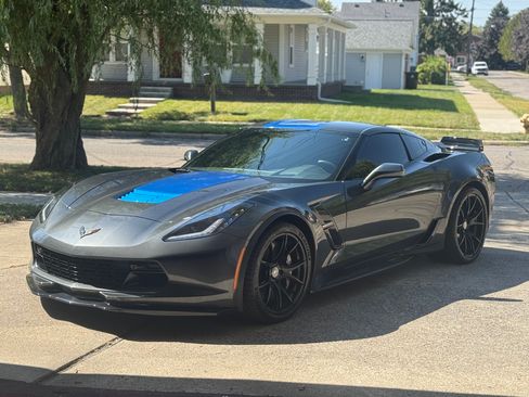 Used 2017 Chevrolet Corvette Grand Sport w/ Z07 Performance Package image 1