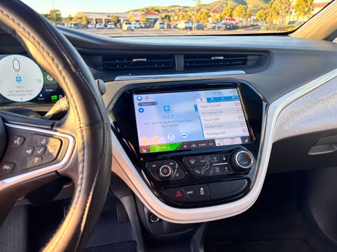 Used 2020 Chevrolet Bolt LT image 16