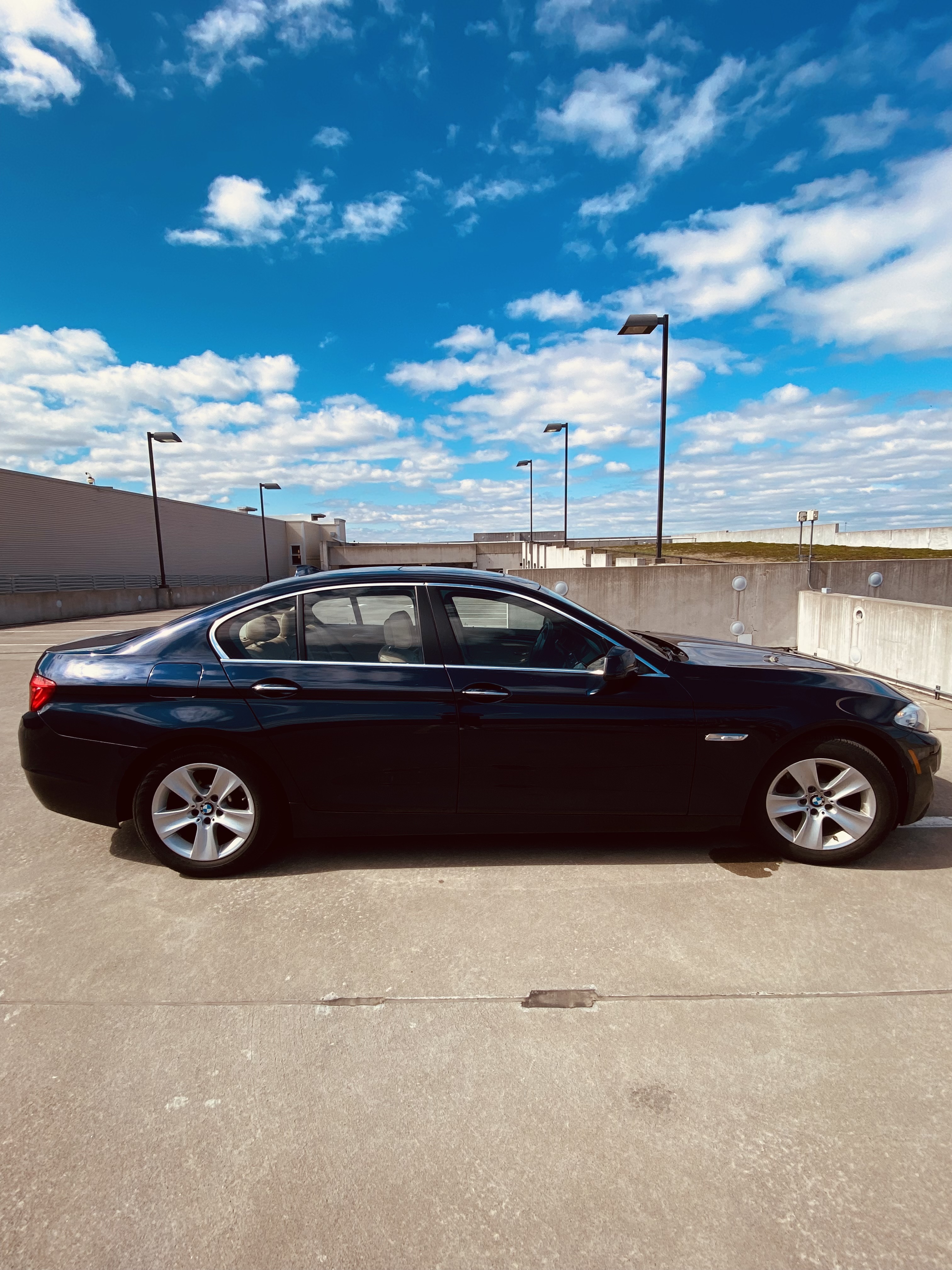 Used 2013 BMW 528i Sedan RWD image 5