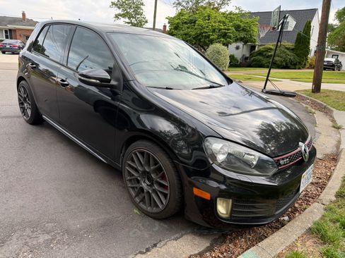 Used 2011 Volkswagen GTI 4-Door FWD image 1