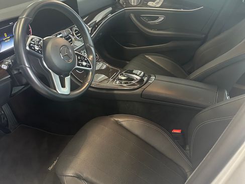 Used 2020 Mercedes-Benz E 350 Sedan image 5