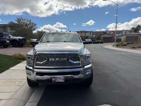 Used 2018 RAM 2500 Laramie image 5