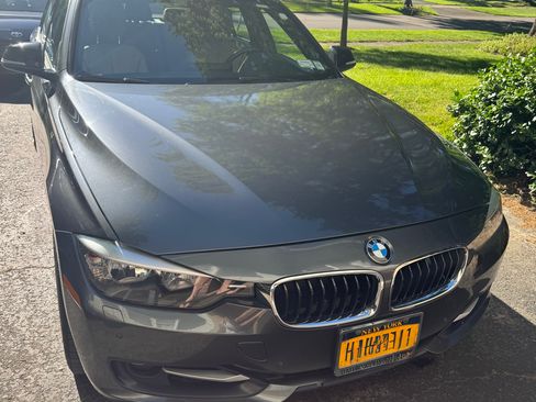Used 2013 BMW 328i xDrive Sedan AWD/4WD image 1